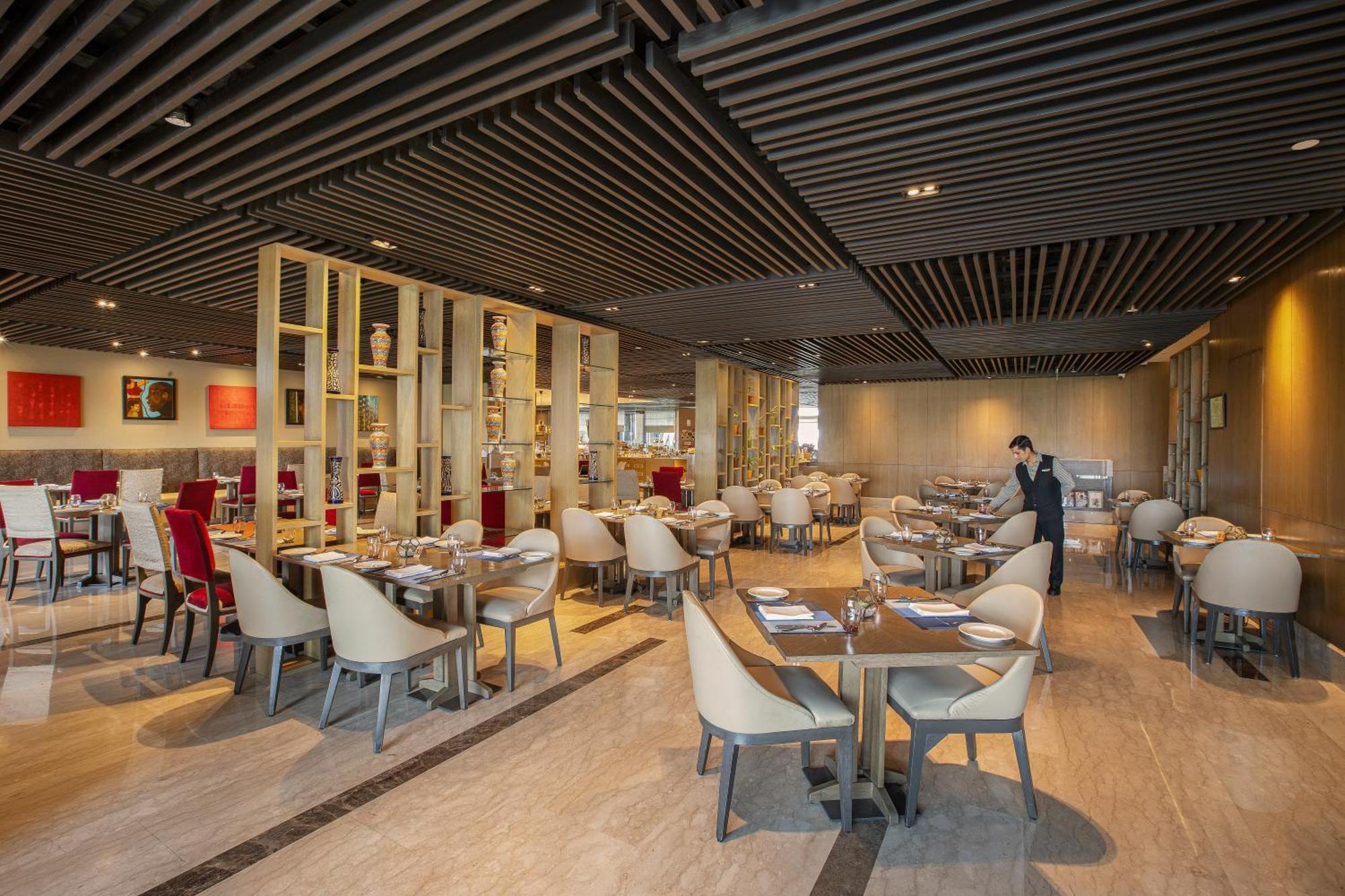 The Leela Ambience Convention Delhi 5* New Delhi