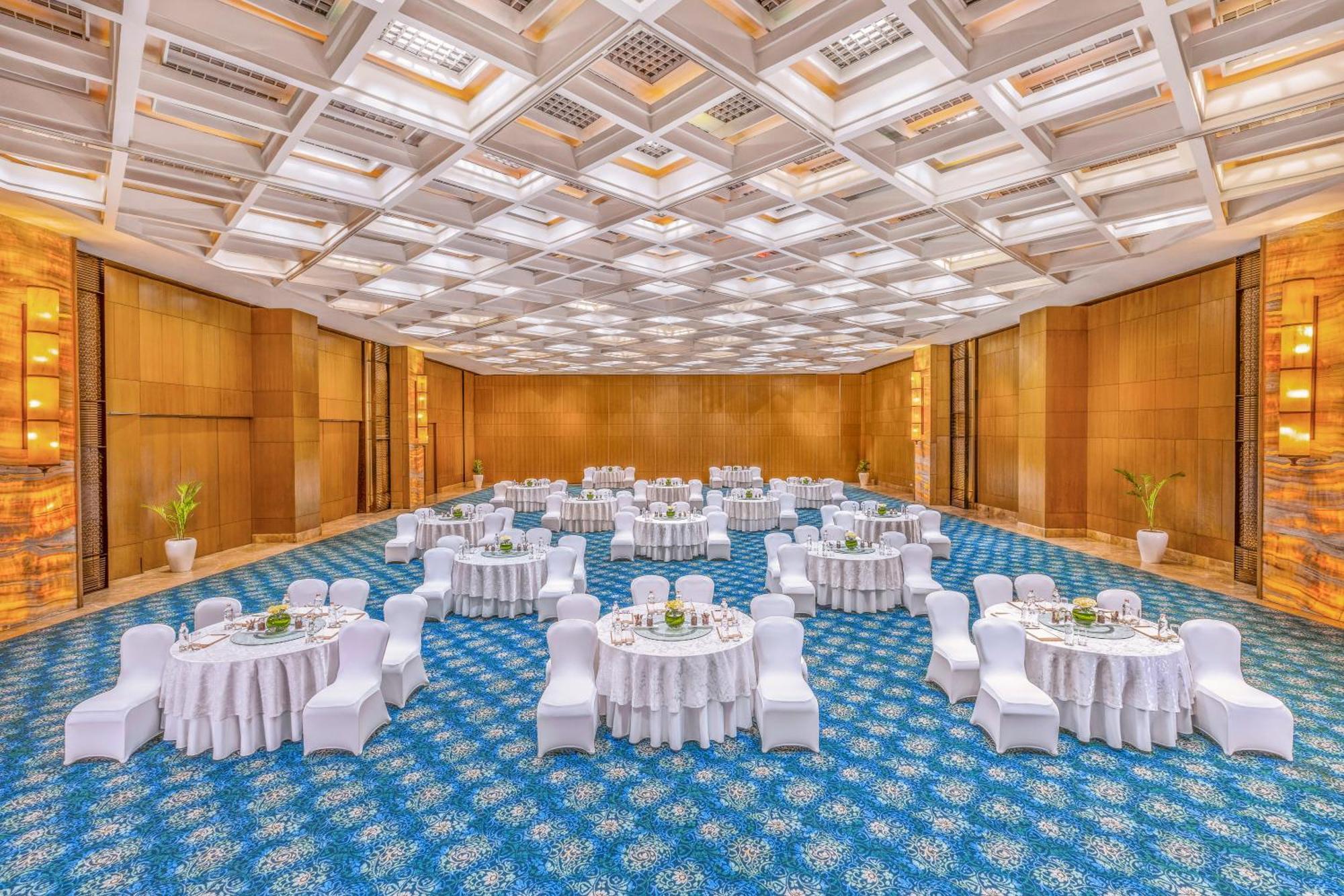 The Leela Ambience Convention Delhi 5* New Delhi