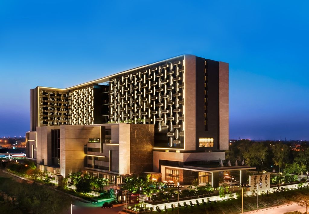 Hotel The Leela Ambience Convention Delhi 5*